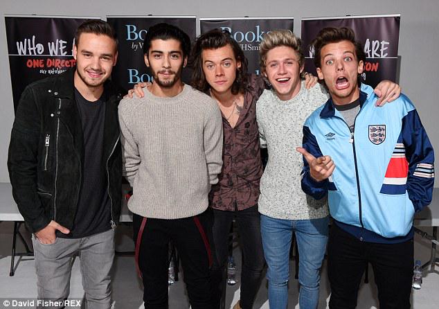 DailyMailCeleb's tweet photo. Zayn Malik quits One Direction http://t.co/2d2k4JJAdI http://t.co/lvOvq5DvBY