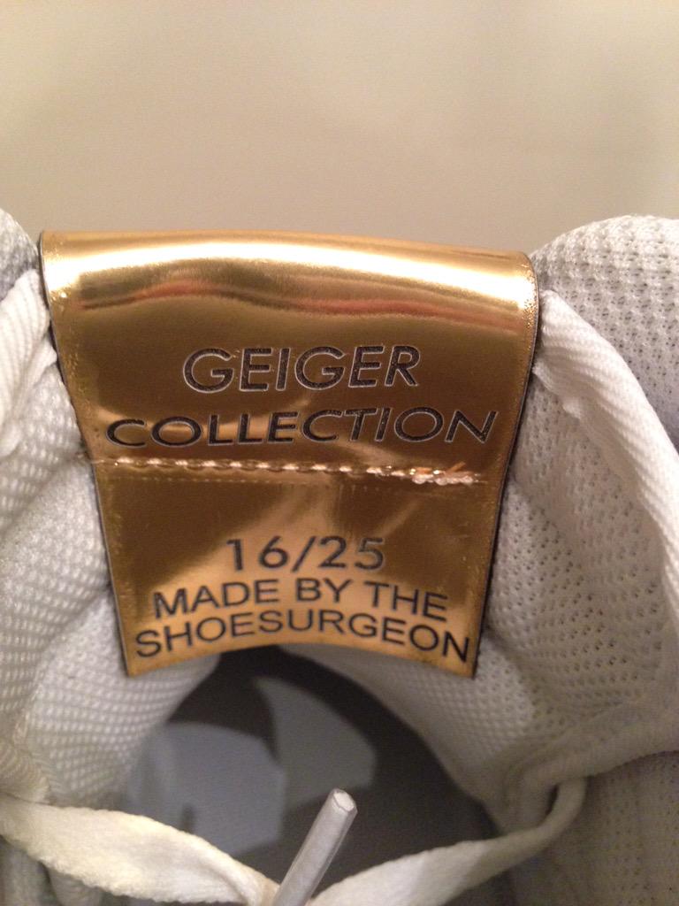 PhatboyNYC's tweet image. John Geiger Misplaced Checks AF1 in size 11 (#16/25) RT @NikeLawd @ANT_NYC1 @thesolefather @DirtysoleNYC @Shop_Swoosh