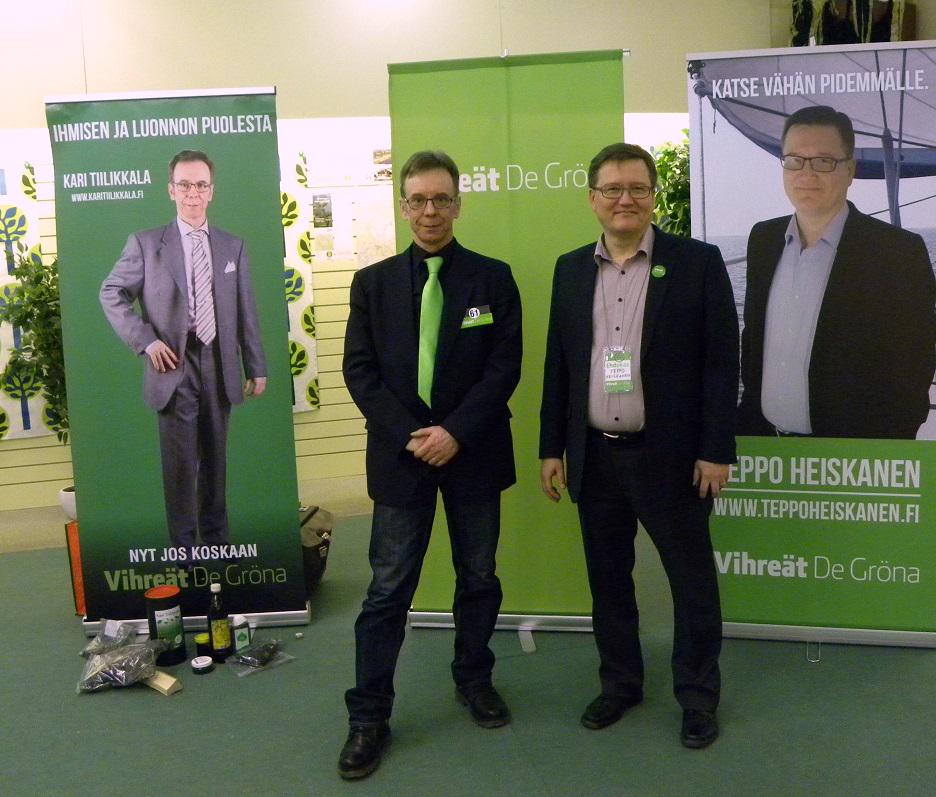 hmlvi's tweet photo. #Biotalous-illan mahtavat alustajat Teppo Heiskanen ja Kari Tiilikkala @SunshinePopUp issa! #Häme #Hämeenlinna http://t.co/QJ6aDw0TZJ