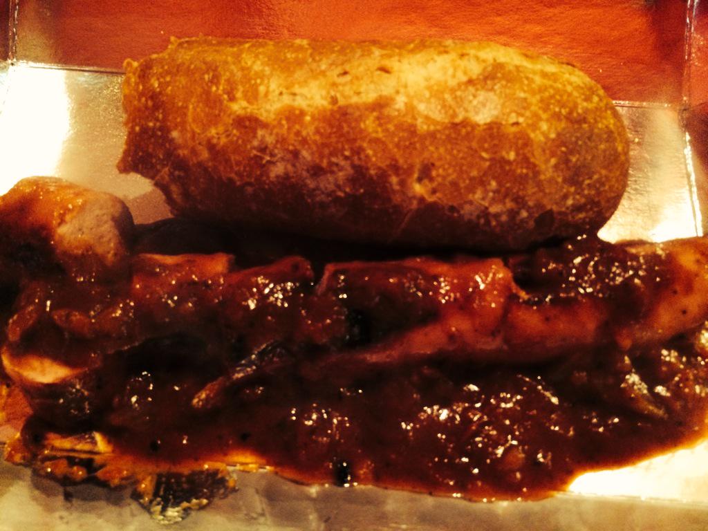 edandedwards's tweet image. #currywurst from #bratwurst brats. #imlovingit