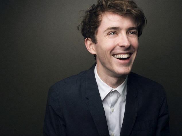 As if this little ray of sunshine is 26 today. 
happy birthday matthew beard  