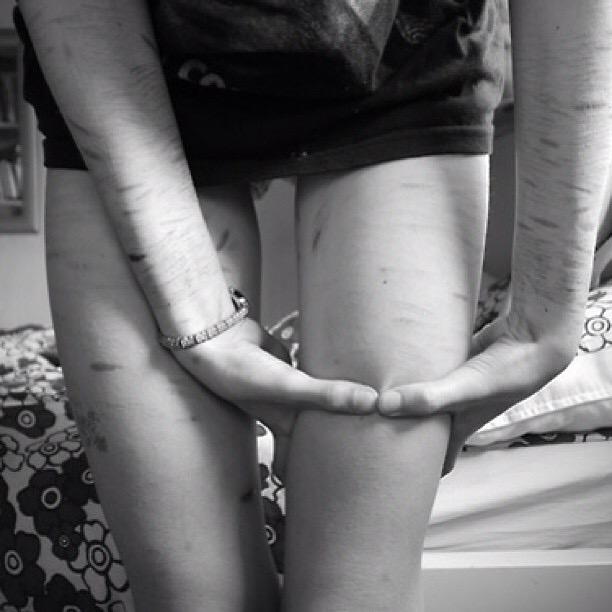 ThinspoLoves's tweet photo. I can do that. With 3 hands lol. #thinspo http://t.co/4TS5jhZS6y