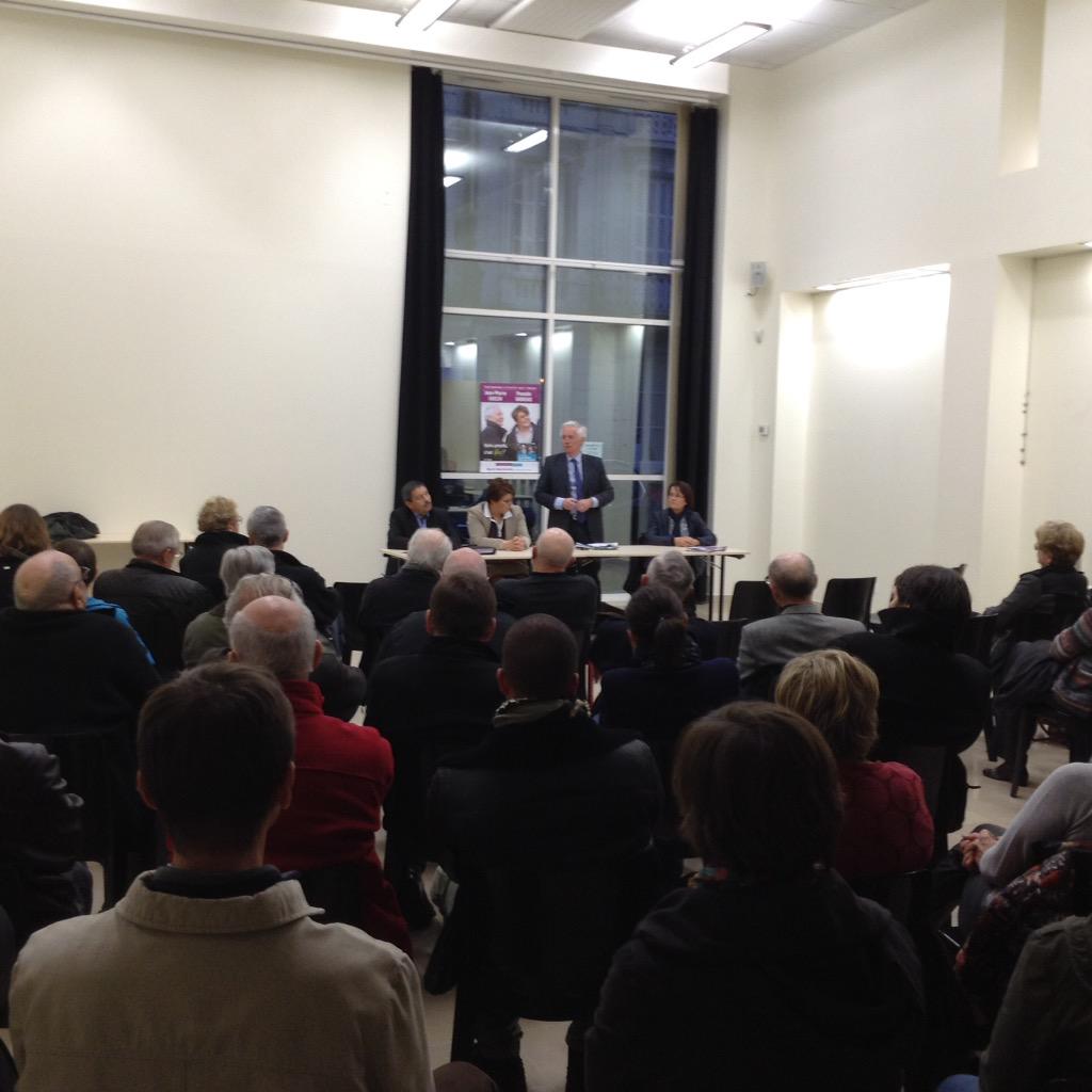 Beaucoup de monde pour soutenir <a href="/jpabelin/">Jean-Pierre ABELIN</a> Pascale Moreau Gérard perochon et Jeanne Marie courtois #Châtellerault