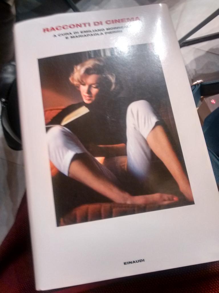La copertina di #RaccontiDiCinema con Marilyn, protagonista di ben tre racconti: Capote, Joyce Carol Oates e Buzzati.