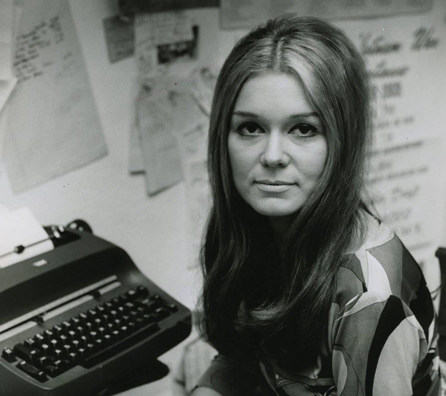 Happy birthday to our co-founder Gloria Steinem!!! 

What\s your favorite Gloria moment?  