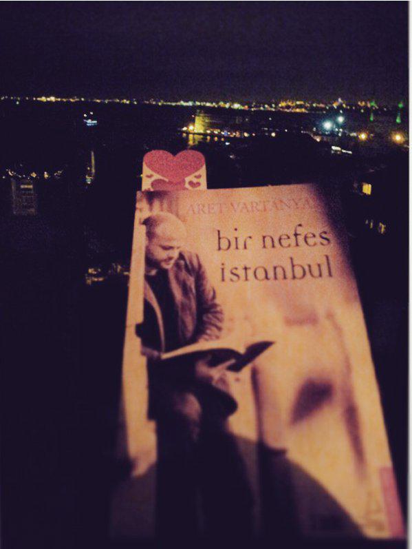 #aretvartanyan #birnefesistanbul #kitap #aretveben #yarisma <a href="/aretvartanyan/">Aret Vartanyan</a> <a href="/AretFan/">Aret Vartanyan Fan</a> <a href="/Yasam_Atolyesi/">Yaşam Atölyesi</a> <a href="/destekyayinlari/">Destek Yayınları</a>