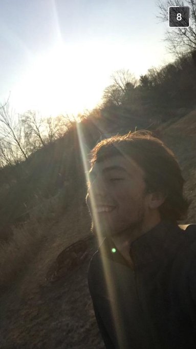 when you find out you're on prom court 😂🌞👑💁 http://t.co/2viQcP2p9X