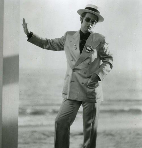 Happy birthday to the god himself Elton John ur a king    