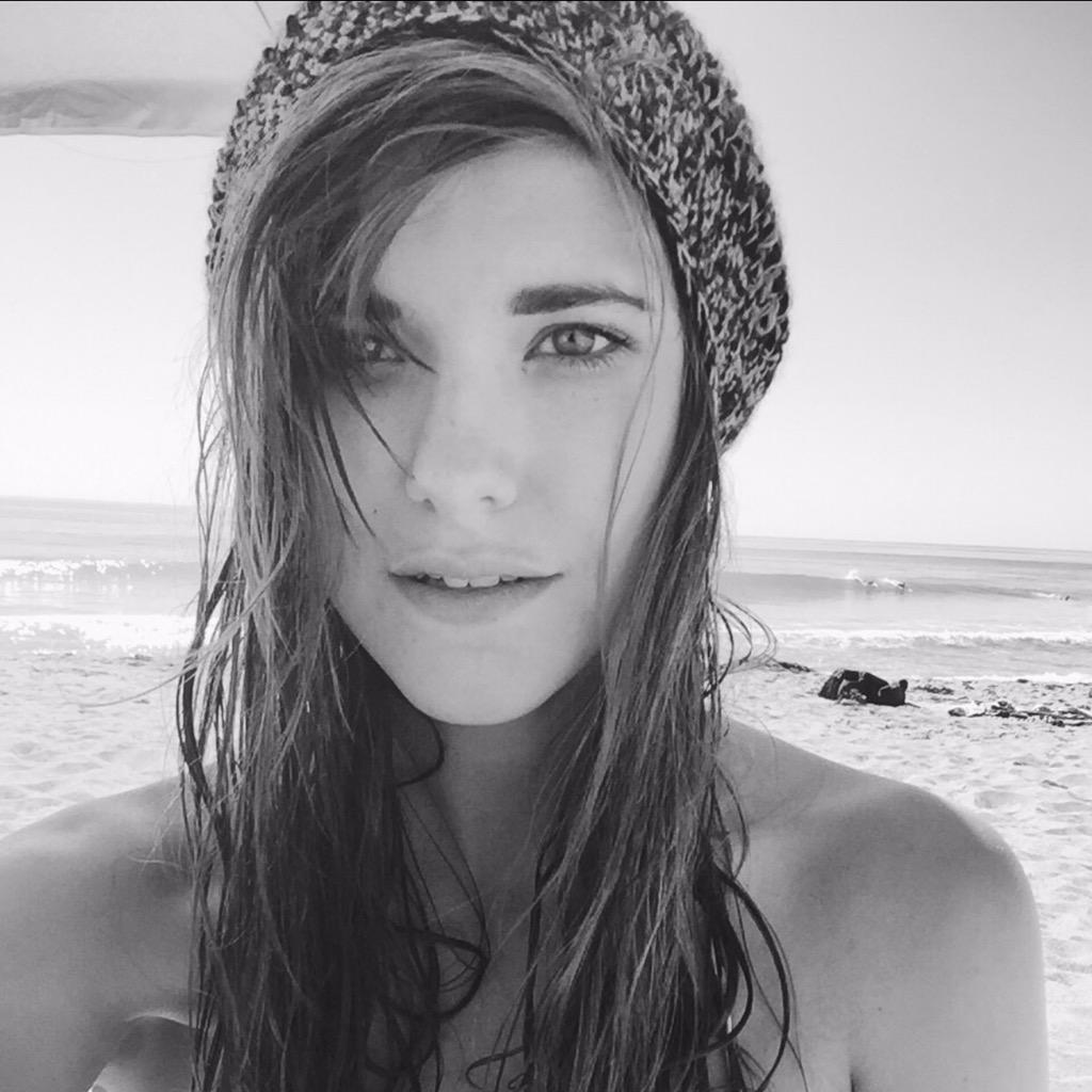 Beach vibes for days. ::: thanks @bmcheadwear for the sweet beanie::: #westcoastbestcoast #malibu