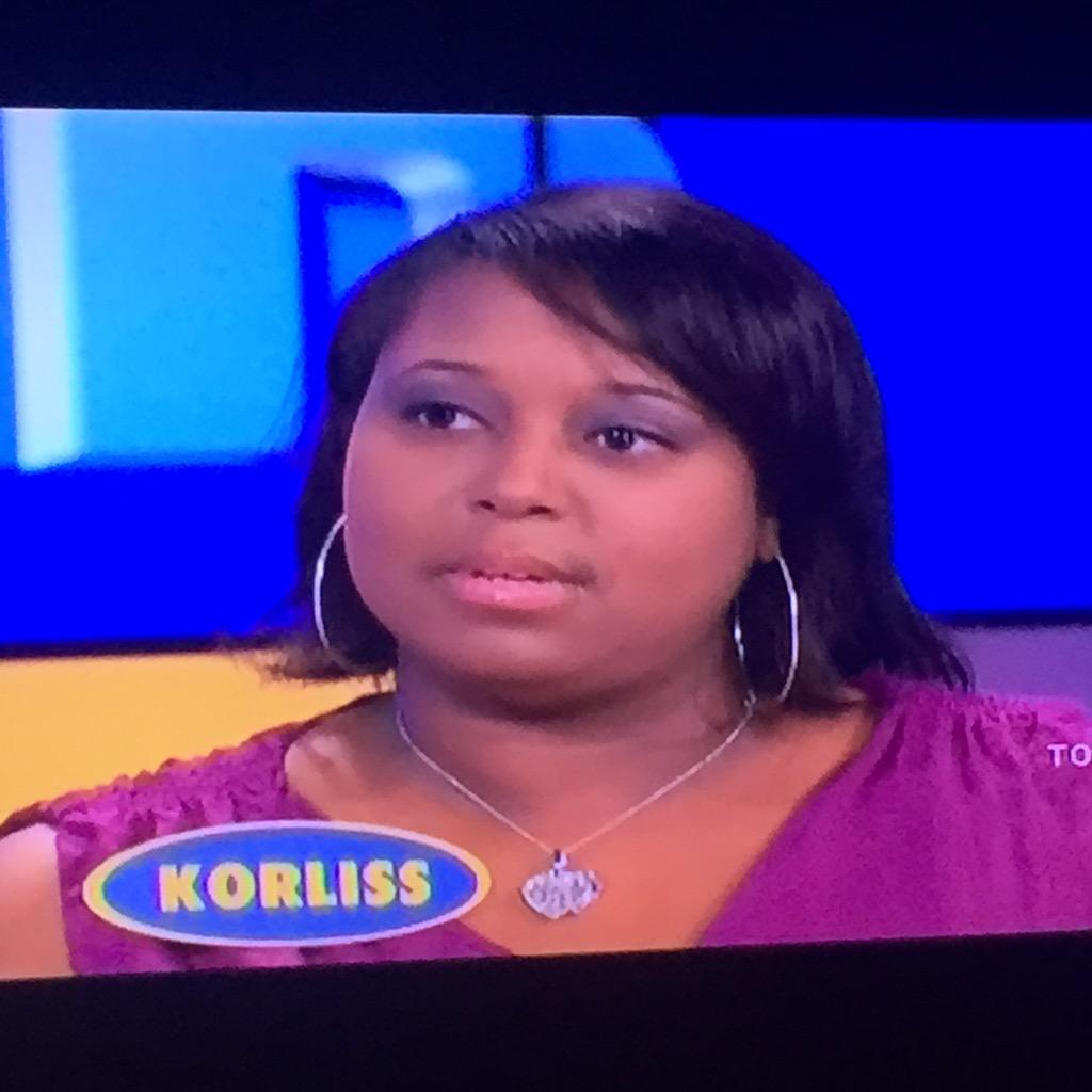 Dashiexp DashieXP on Twitter: "What her last name is, Phone? 📲...No? Ok. http
