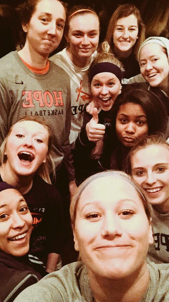 Bkb1243's tweet photo. Here we go! Happy sweet sixteen! ๐#bestrongbetrue #hopesb http://t.co/BEQ3PObZF7