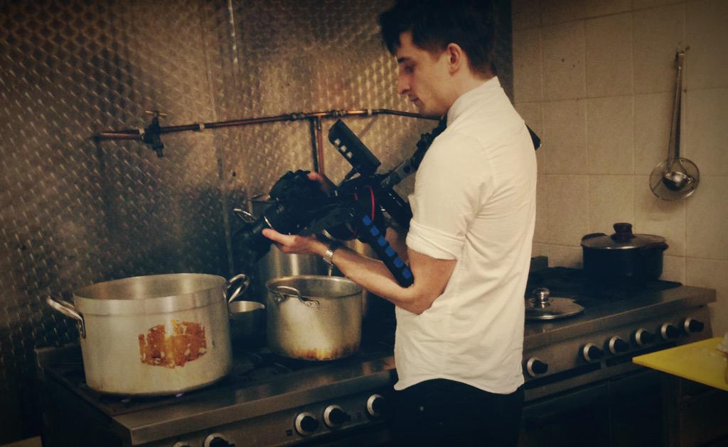 faktemfilms's tweet photo. Action shot of @PiersFoleyPhoto filming for @MOMI_LDN #Market @grub_club http://t.co/fqlm1plR3w