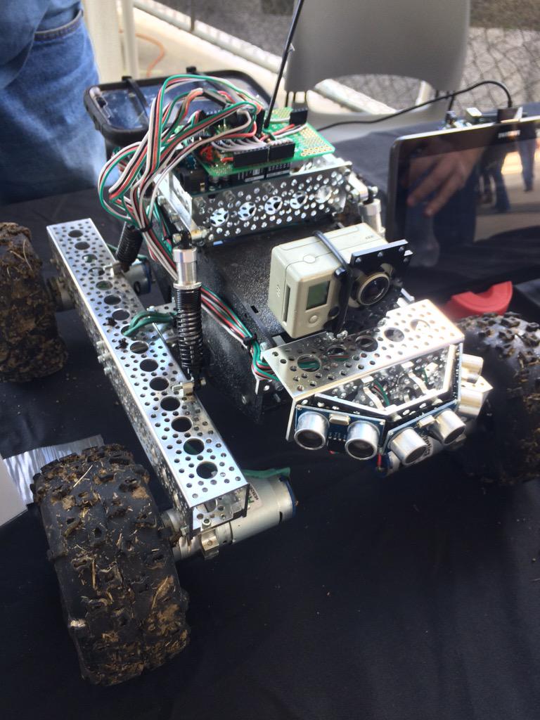 rexstjohn's tweet image. .@sxsw robotics and maker goodness #Makesoftware