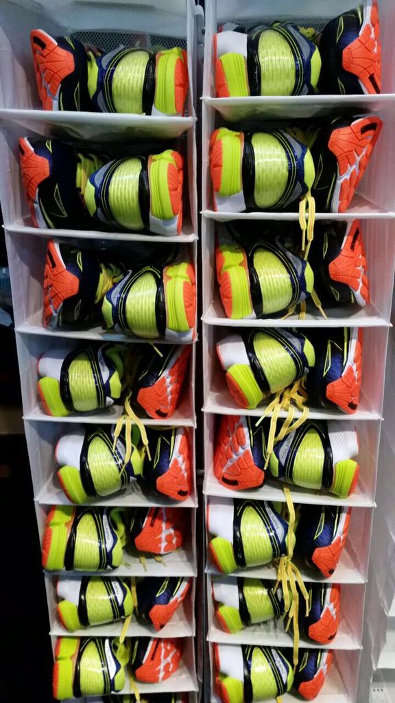 Haz como ella y sal a rodar mañana con las #TriumphISO en Exposports Barcelona. Infórmate aquí goo.gl/xpGqkh