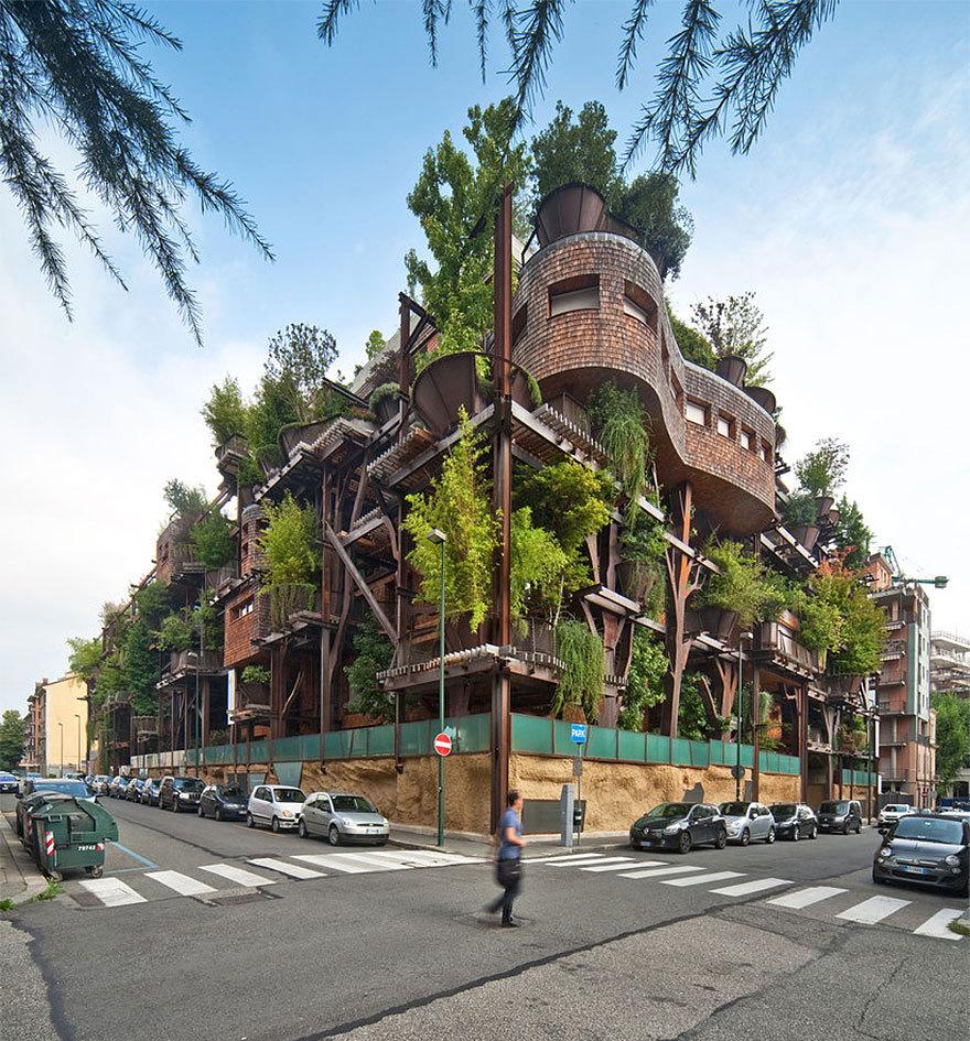 nudefoods's tweet photo. How cool would it be to live in this really awesome treehouse apartment complex?!? http://t.co/oBa3BJGxb4 http://t.co/07CXYl974M