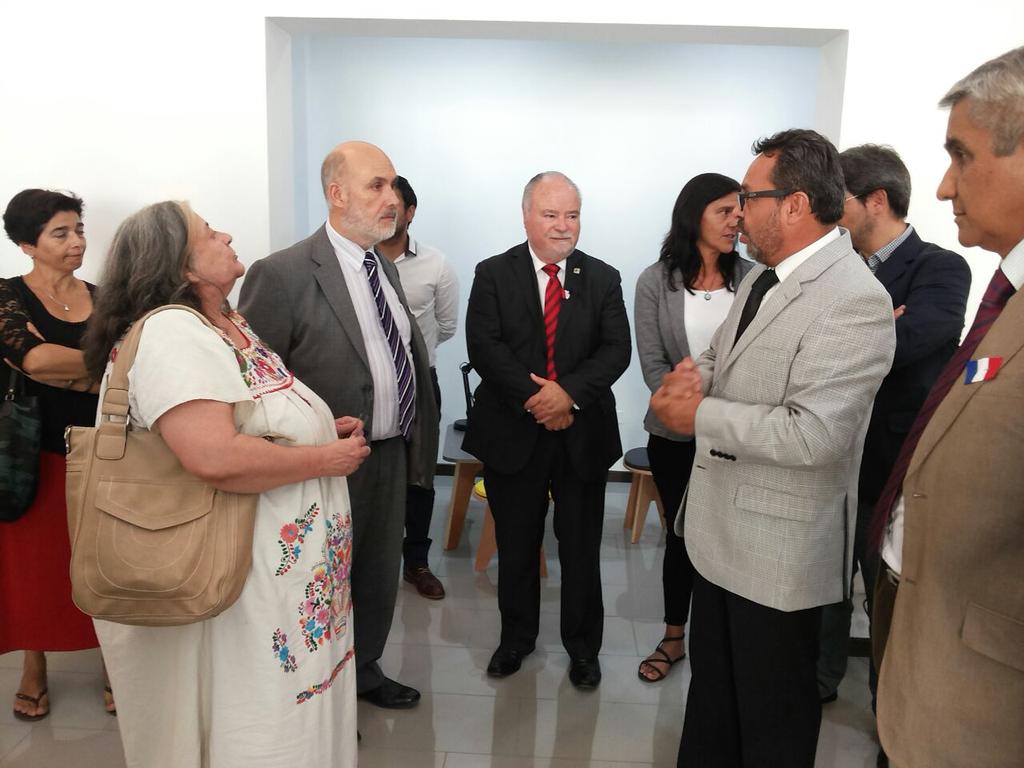 utem's tweet photo. Ahora, Rector #UTEM inaugura Aulas de Aprendizaje Autónomo en Facultad de Humanidades, Escuela de Diseño http://t.co/58QedRF113