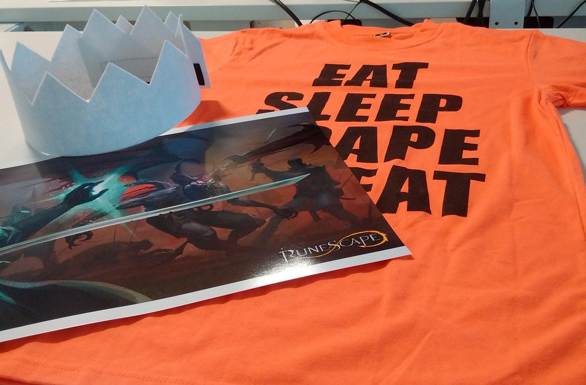 RuneScape's tweet photo. It's #FreeStuffFriday! Simply retweet this to be in with a chance of winning the following goodies...! http://t.co/PnyUKM3m72
