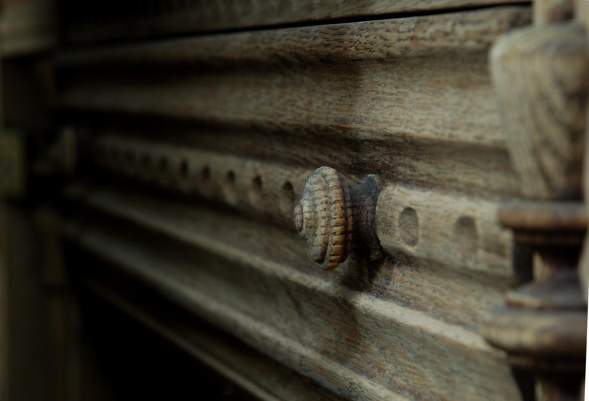 WestInteriorSvs's tweet photo. Learn about the flow-over method of wood stripping. #furniturerestoration #woodfinishing   http://t.co/LoG0Gm0LXO http://t.co/Gym67cijX9