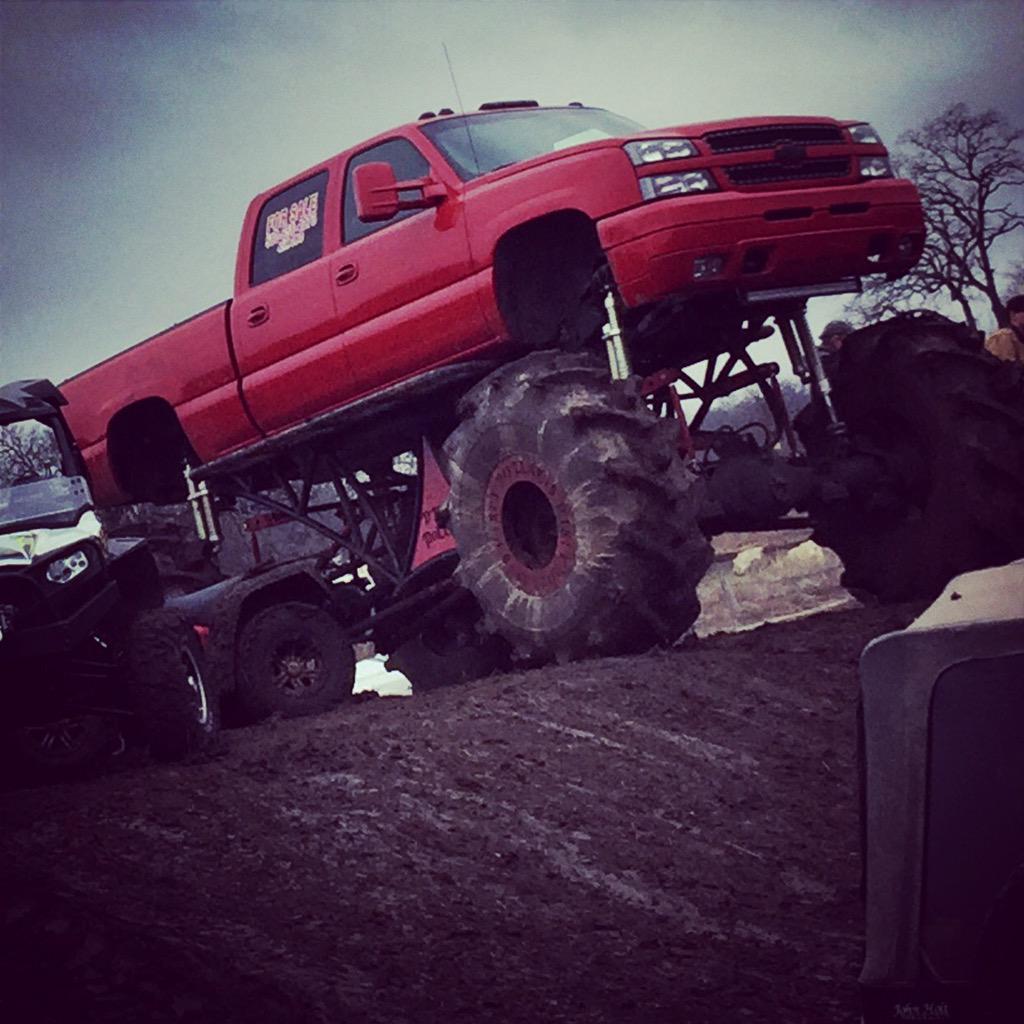 l_e_patchell's tweet photo. #Chevrolet #redneckswithpaychecks @OkieCars http://t.co/w7Myc7iLjo