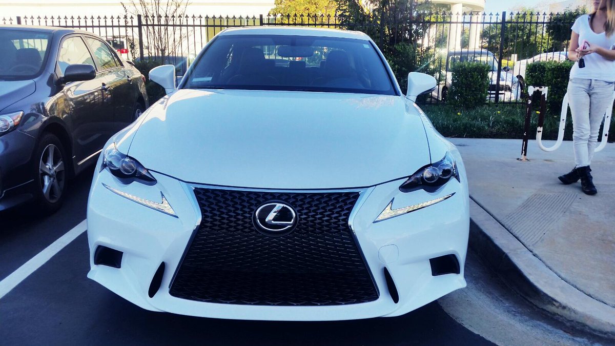 Smg Autobrokers On Twitter Beautiful 2015 Lexus Is250 F