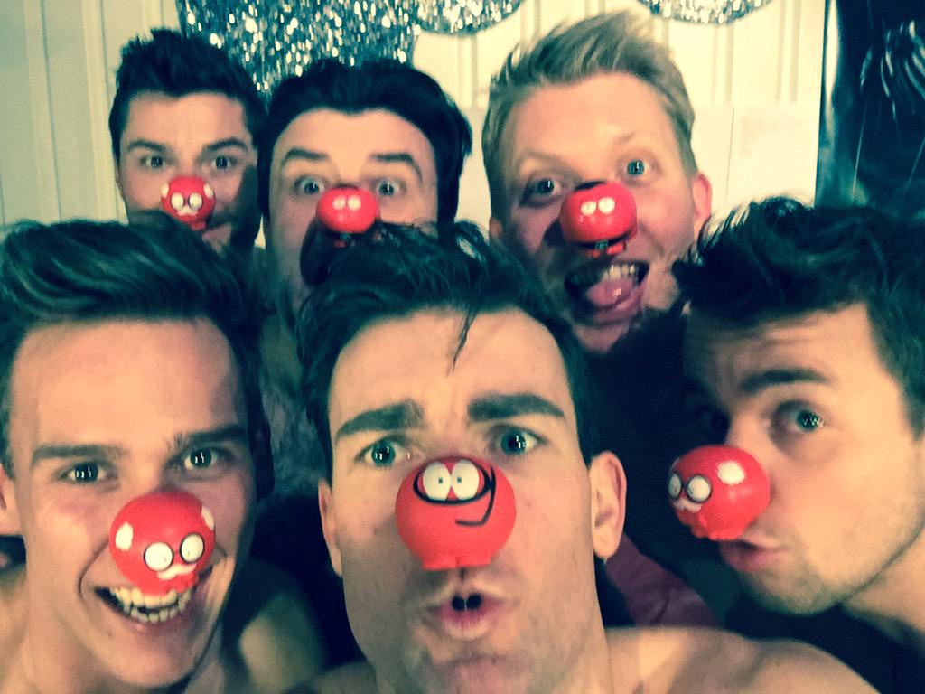 RyanLynch_music's tweet photo. Happy comic relief from the bathhouse boys @abovethestag #BathhouseTheMusical #rednosedayselfie http://t.co/Y7xvOuZoqu