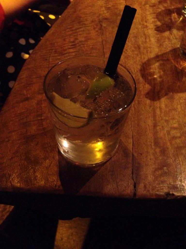 MakeCraftGin's tweet photo. #happyfriday #gin @HendricksginUK @The_Gin_Club @ShortcrossGin http://t.co/GUPulIuKhm