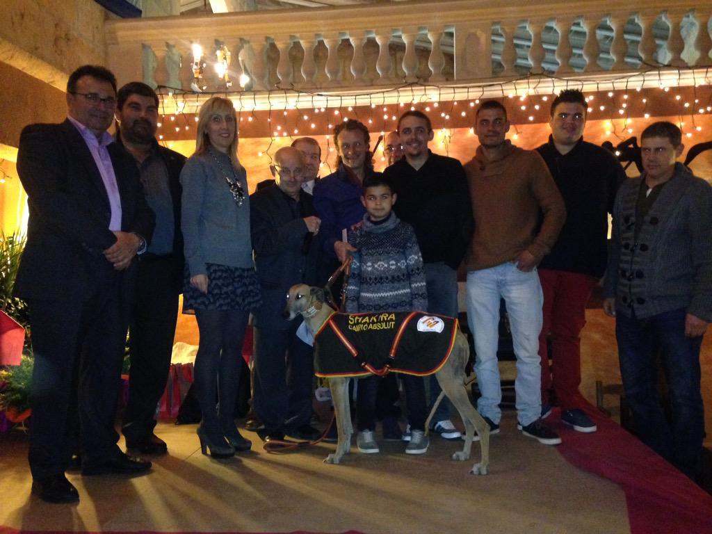 Catalina Soler (@solercatalina) on Twitter photo A l.assemblea i entrega de trofeus de la Associació de Cans llebrers, amb Juan Escalas <a href="/fede_balcaza/">Balear de caza</a> <a href="/governinsular/">Peggy Petty</a> A l.assemblea i entrega de trofeus de la Associació de Cans llebrers, amb Juan Escalas <a href="/fede_balcaza/">Balear de caza</a> <a href="/governinsular/">Peggy Petty</a>