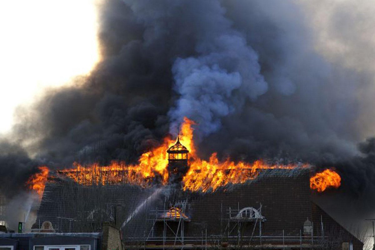 standardnews's tweet photo. Battersea Arts Centre fire: well-wishers donate to cultural hub's restoration after blaze http://t.co/WQ23hC1ehK http://t.co/zhbQ4bytIb