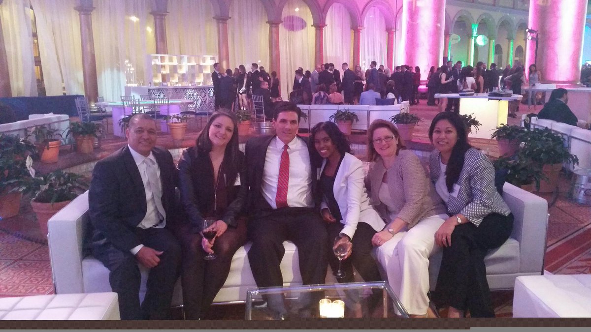 ana_blumenau's tweet photo. Amazing evening. Outstanding organization. Great team.
Go Retail! @Bozzuto #2015BMA http://t.co/4x7vkDOR5G