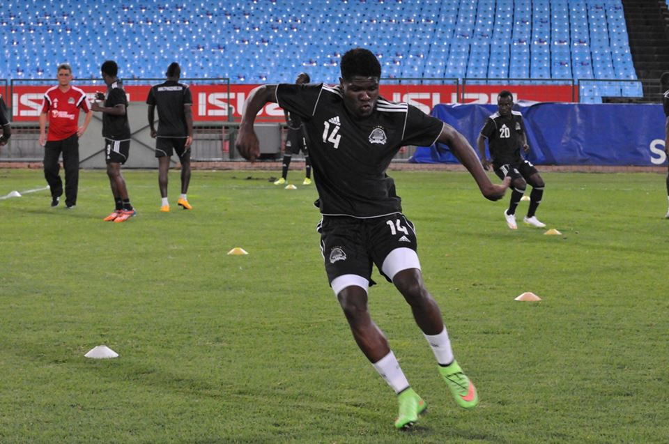 Fabricepoulet's tweet photo. CAF Champions League : Mamelodi Sundowns (RSA) vs TP Mazembe (RDC) 2moro. Com on Mazembe !!! #CafCL http://t.co/VksBqNobg6