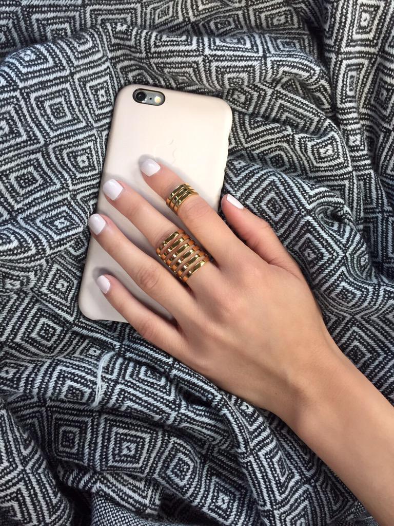 ¡Lista para el puente! #urbanjungle #essie #glamyourmani