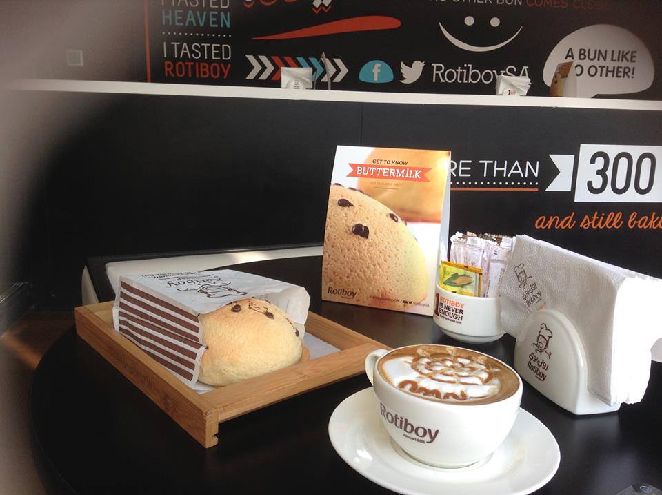 TabukCitynow's tweet photo. #افتتاح فرع روتي بوي كافية في منطقة #تبوك 
😍😍😍😍😍😋😋😋 http://t.co/TncJLwYNdz