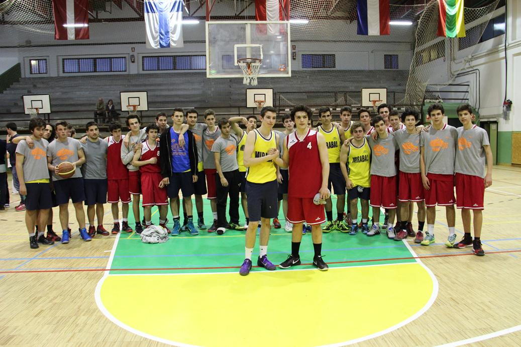 BachilleratoFF's tweet photo. Felicidades al equipo de #Basket de @BachilleratoFF. Estamos en Semifinales. @CopaColegial. http://t.co/wnlpjKV7ov