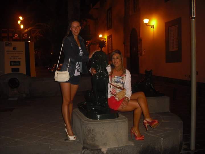 canaria_84's tweet photo. Mañana me voy de despedida con mi gordita!!!!!! Oleee qiero reir, saltar, bailar no sé lo qe haga falta!!🐥@guedaLpez http://t.co/PYdNYTbQvT