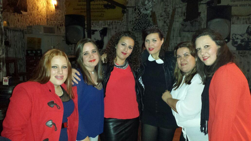 sonografic's tweet photo. @grupo_Caireles a punto de empezar su actuación en #D2copas&cafe de #Umbrete @jovenrocioumbre @umbreterociero http://t.co/Aj3fYMeKIm
