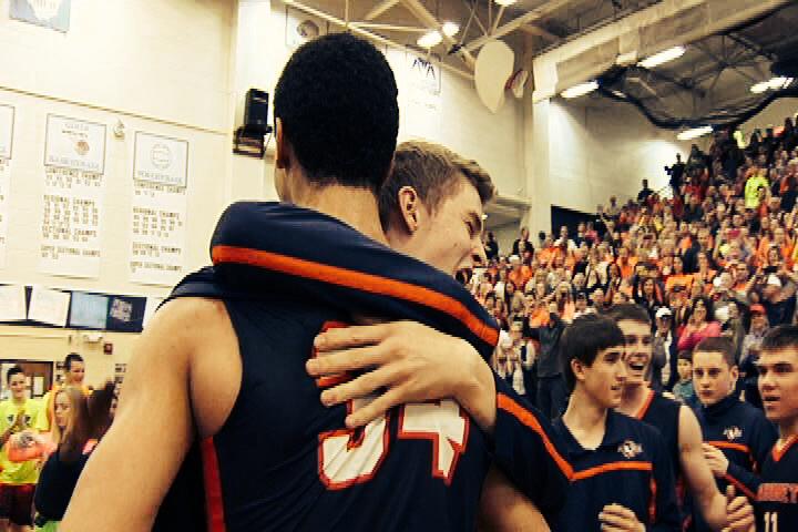 aaron_bennett_1's tweet photo. NO SWEAT | Mahomet-Seymour edges Lanphier 71-70 to reach Elite Eight [VIDEO] 

http://t.co/HxauzGayxB @MSHSsection http://t.co/JWOKCkPDgx