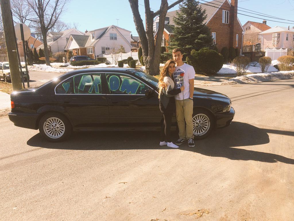 BMW's tweet photo. MT @dimitribroski Perfection. #prom2k15 #promposal2015 #BMW http://t.co/4fCgtmaRIq