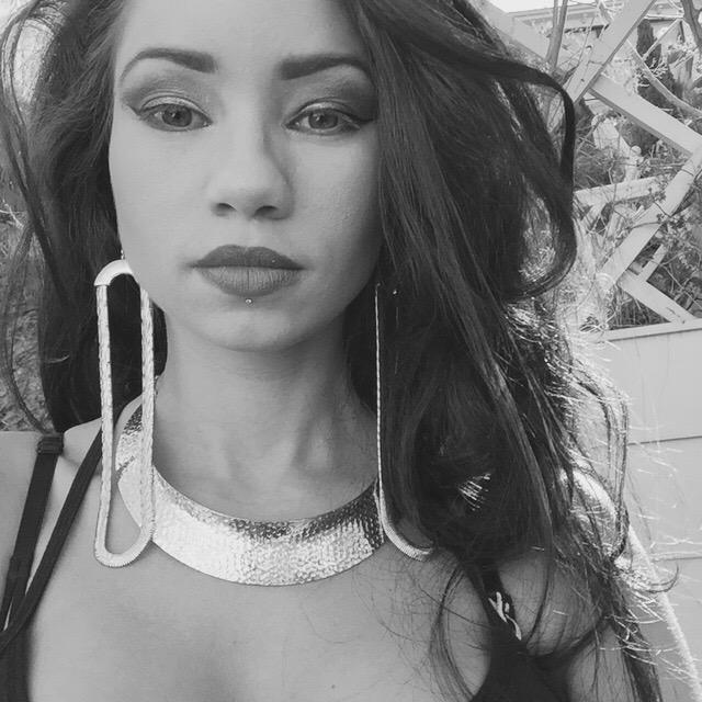 Black. &amp; white. Always. Right http://t.co/xhStAlw4wY<a href="/tag/porn"class="tags"><span>#porn</span></a><a href="/tag/bigtits"class="tags"><span>#bigtits</span></a>