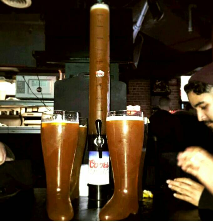 invaderZim93's tweet photo. I'm drinking a #beer at Thunder Jackson’s via @BARTRENDr. #FridayNight #justgotpaid http://t.co/vl89QYA4ku