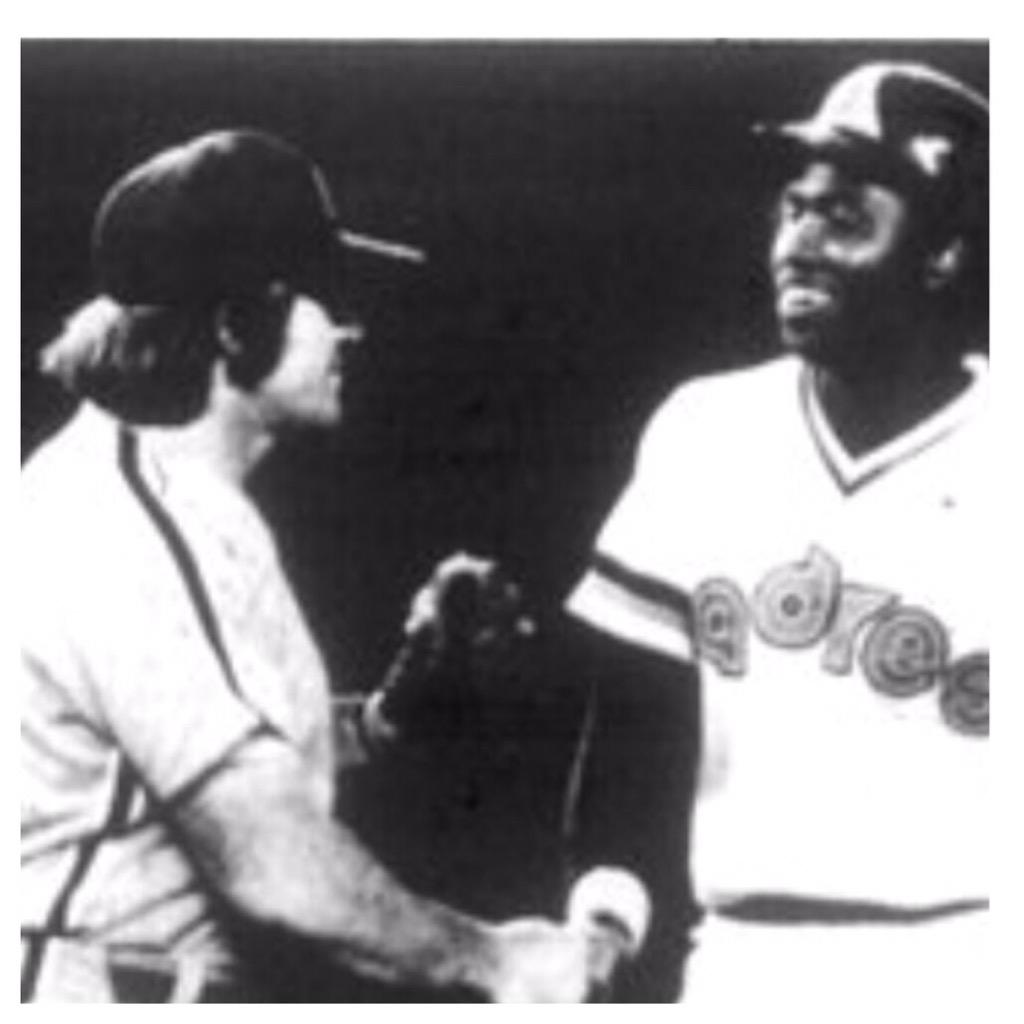 oppotacop's tweet photo. Moments after Tony Gwynn got his first hit @PeteRose_14 told him "Congratulations, kid. Don't catch me in one night." http://t.co/QlTIisIPnT