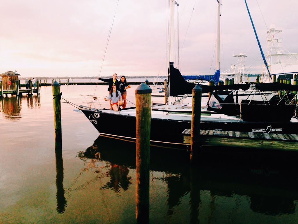 ASBBiloxi15's tweet photo. We came, we saw, we cared 🌅⛵️#Biloxi #cornellcollegeASB #beautiful #humility http://t.co/8NRiQdPJLM