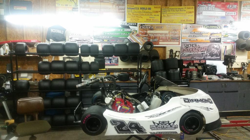 24_jmac's tweet photo. Got the Platinum tg3, Tim Fishel powered, Exotic Tire Solution kart ready to rock at big 3 tommorow. #JMR http://t.co/rptp4KuPH3