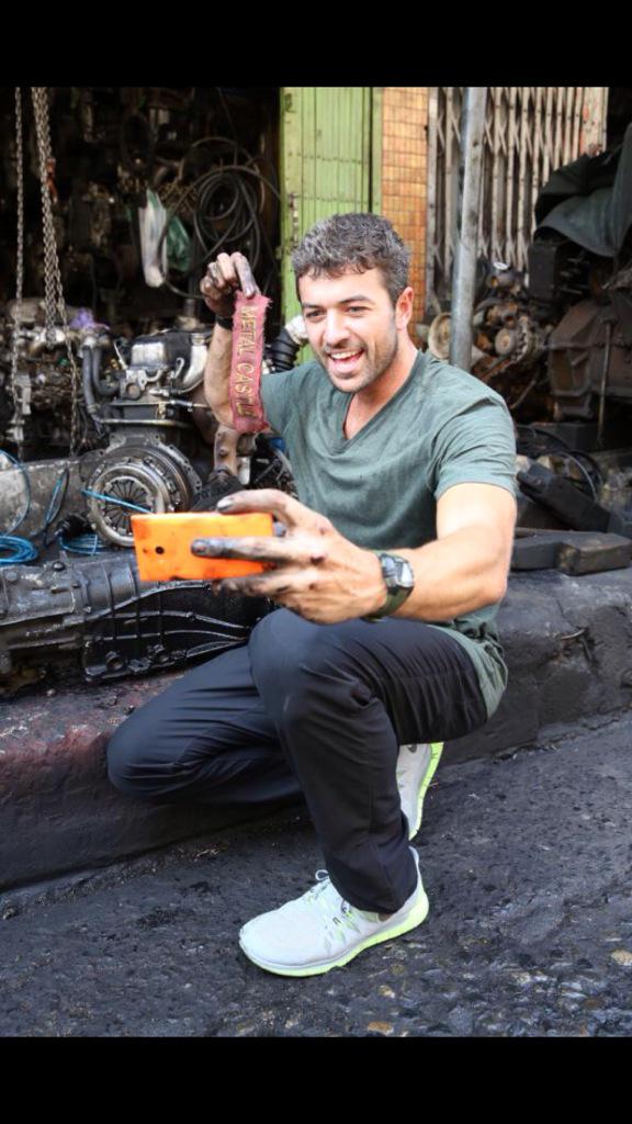 laura_pierson's tweet photo. @TylerHAdams is amazing! Got through that so quickly! Let's find this #metalcastle #AmazingRace #TeamSoCal http://t.co/xtEtHoEYCJ