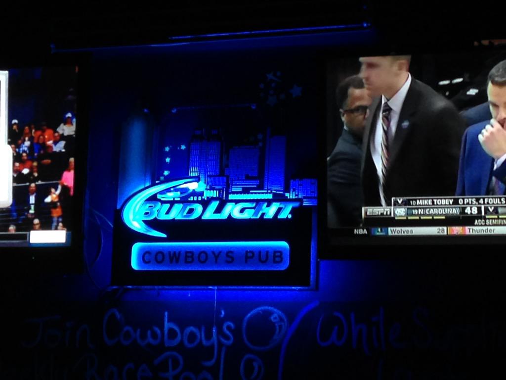CowboysPub's tweet photo. #basketball #georgia about yo come on http://t.co/igMd3XbIpw