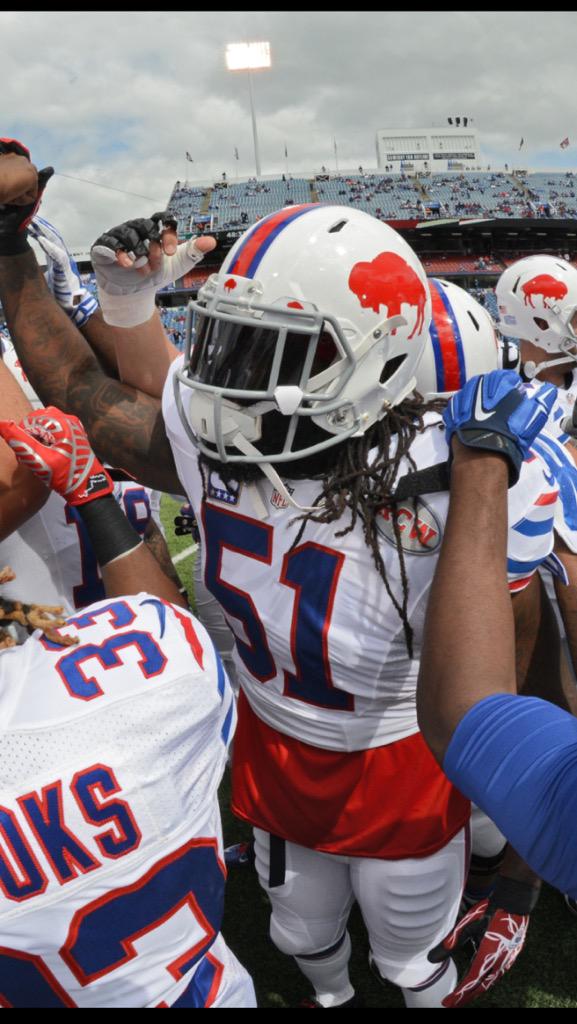 RJTradez's tweet photo. @buffalobills @RussBrandon please re-sign @BrandonSpikes51 !!! http://t.co/3gL2Vszysf