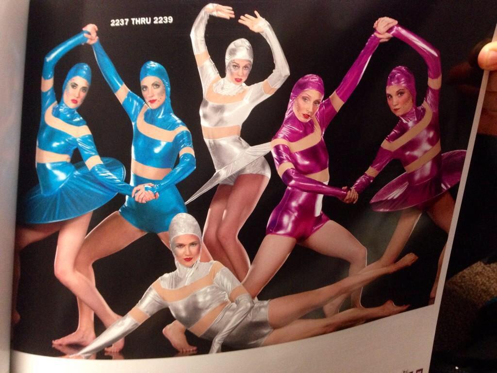 Dancer_struggle's tweet photo. Friday the 13th got me like😳😟 #dancerstruggle http://t.co/77E936wIQv