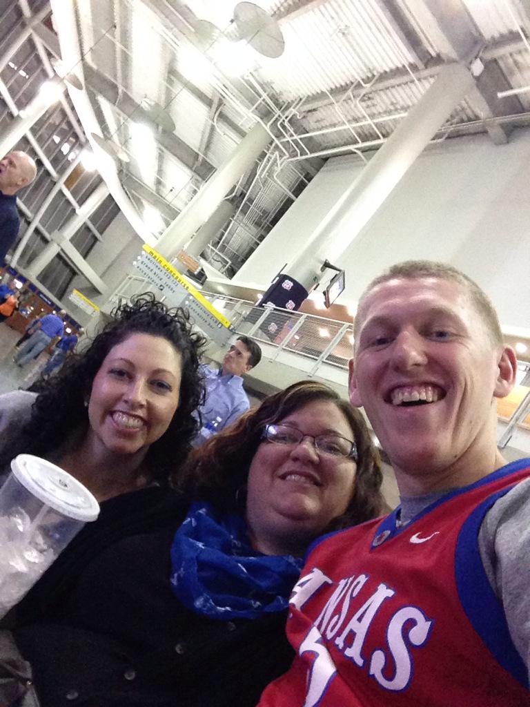 nolanweiser14's tweet photo. KU all the way!!!! #Big12MBB http://t.co/RiJwRuOGsY