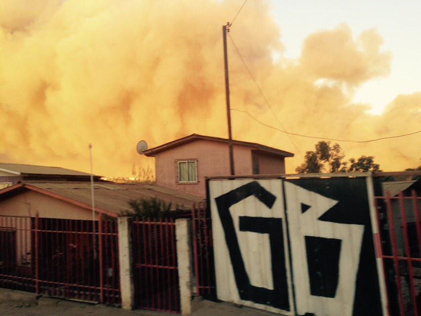 estebanmorillo's tweet photo. Fuego Valparaiso @Cooperativa @TerraChile @PublimetroChile http://t.co/F5OtNGqRdb