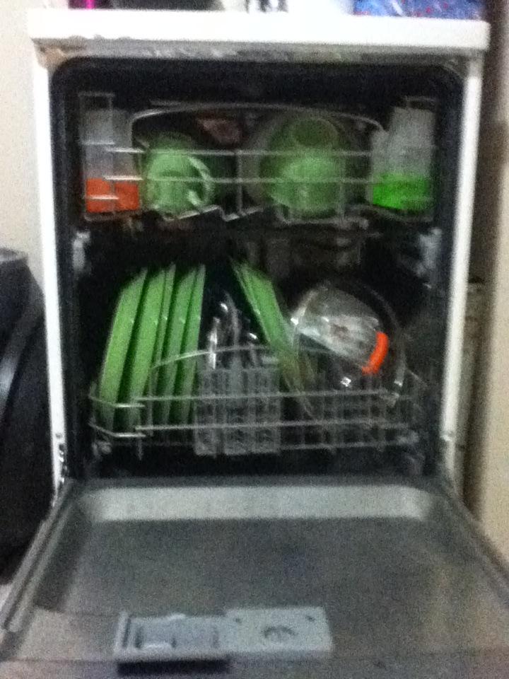 colbythom2002's tweet photo. @argyleschoolSK #25acts  run dishwasher when full http://t.co/fXUp6WXgAA