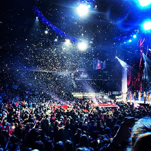 CONCERTSGO4LS's tweet photo. selena gomez, stars dance tour http://t.co/ec6gpatbAs
